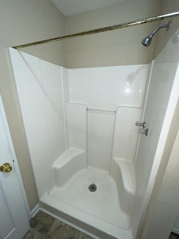 1023 E Saunders Rd, Dothan, AL 36301