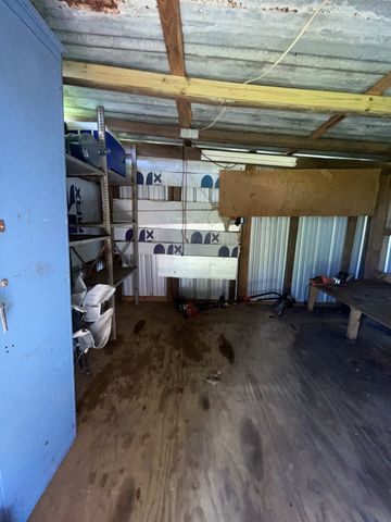 1023 E Saunders Rd, Dothan, AL 36301