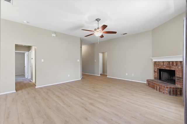 213 Mckamy Boulevard, Denton, TX 76207