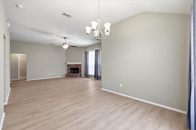 213 Mckamy Boulevard, Denton, TX 76207