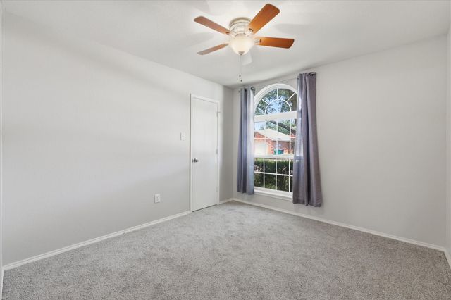 213 Mckamy Boulevard, Denton, TX 76207