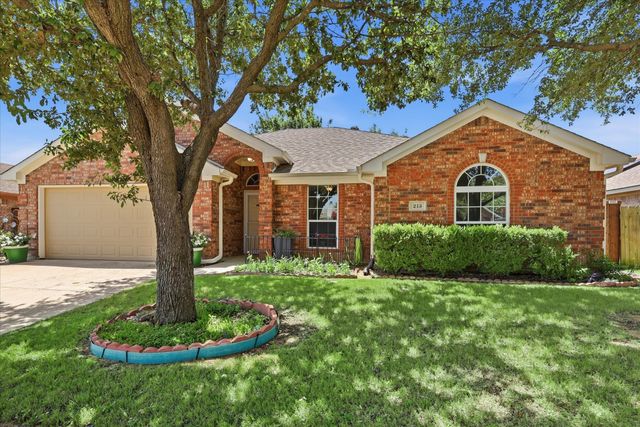 213 Mckamy Boulevard, Denton, TX 76207