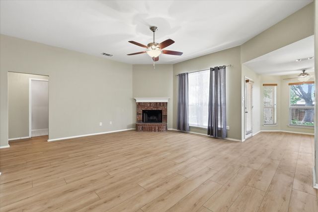 213 Mckamy Boulevard, Denton, TX 76207