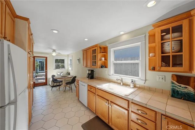 318 8th Street, Huntington Beach, CA 92648