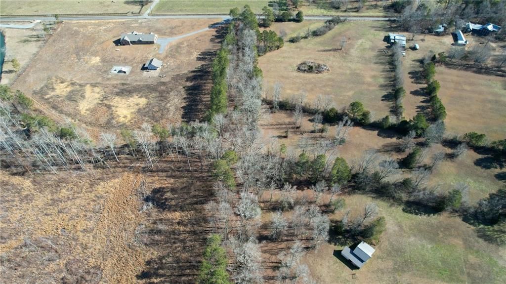 Image 24 of property listing at 0001 Bozeman Road NW, White, GA 30184