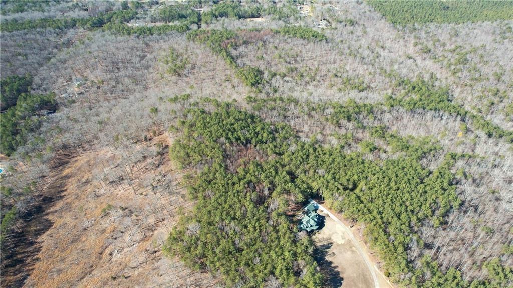 Image 8 of property listing at 0001 Bozeman Road NW, White, GA 30184
