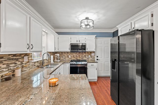 3508 Hillvale Road, Louisville, KY 40241