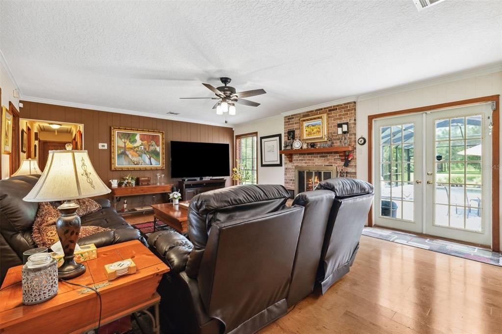 Image 17 of property listing at 20480 LAKE LINDSEY ROAD, Brooksville, FL 34601