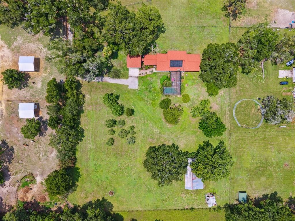 Image 40 of property listing at 20480 LAKE LINDSEY ROAD, Brooksville, FL 34601