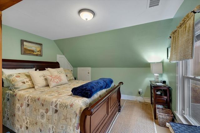 59 Sea St, Dennis, MA 02639