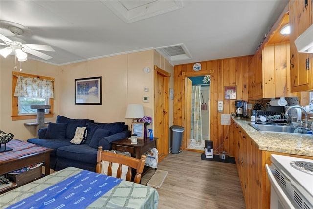 59 Sea St, Dennis, MA 02639