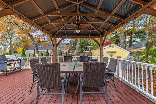 59 Sea St, Dennis, MA 02639