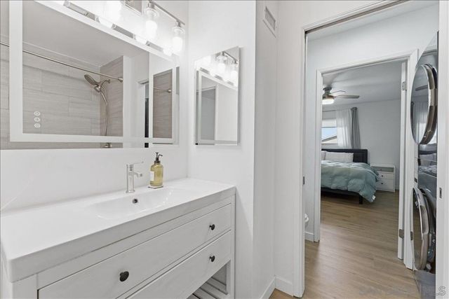 3626 Lemona C, San Diego, CA 92105