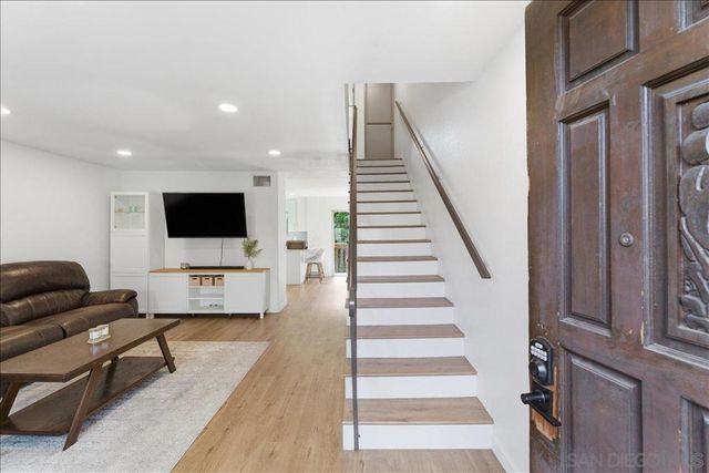 3626 Lemona C, San Diego, CA 92105