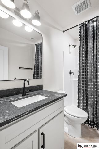 8939 Dragonfly Lane, Lincoln, NE 68526