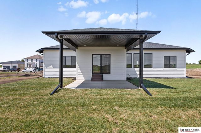 8939 Dragonfly Lane, Lincoln, NE 68526
