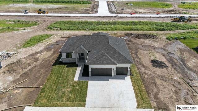 8939 Dragonfly Lane, Lincoln, NE 68526