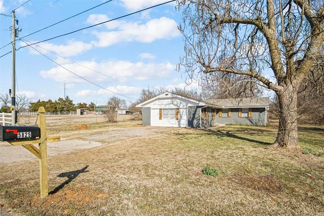 5825 N Blue Lake Drive, Norman, OK 73069