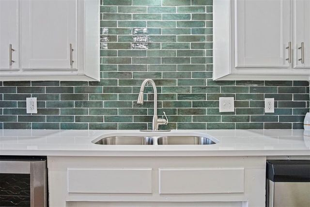 5825 N Blue Lake Drive, Norman, OK 73069