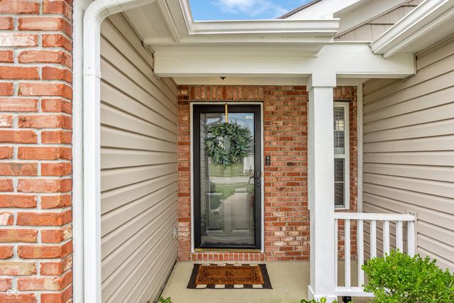 6115 Green Glade Drive, Whitestown, IN 46075