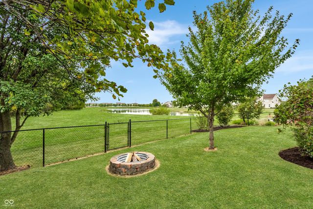6115 Green Glade Drive, Whitestown, IN 46075