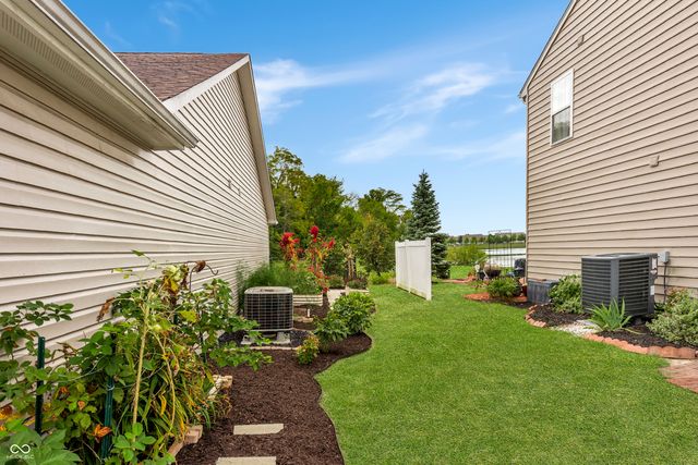 6115 Green Glade Drive, Whitestown, IN 46075