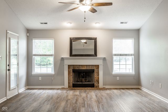6115 Green Glade Drive, Whitestown, IN 46075