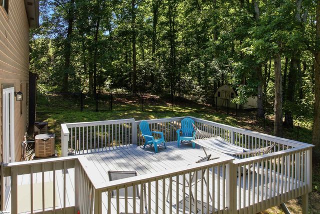 127 Robinwood Lane, Pelzer, SC 29669