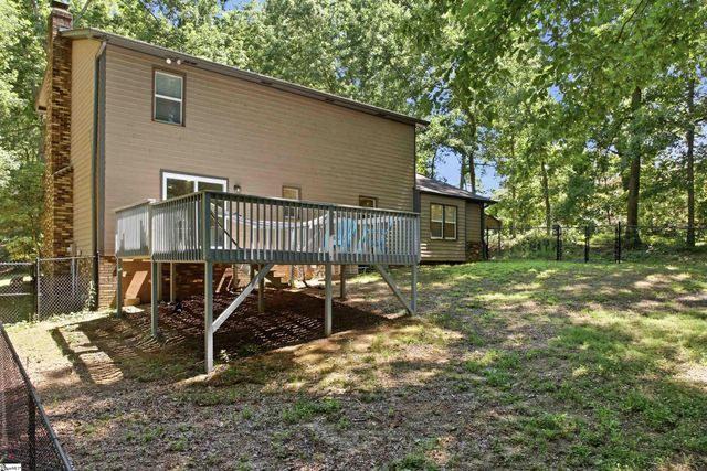 127 Robinwood Lane, Pelzer, SC 29669
