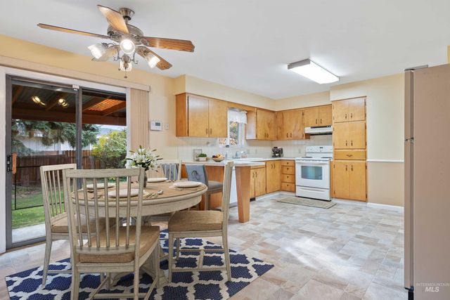 1436 Holly Dr, Twin Falls, ID 83301