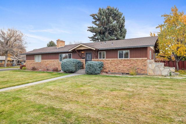 1436 Holly Dr, Twin Falls, ID 83301