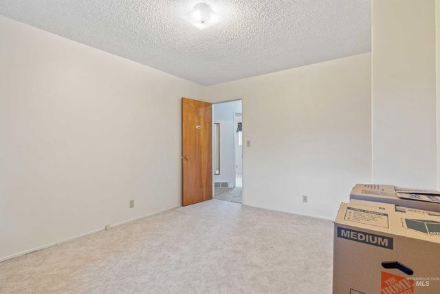 1436 Holly Dr, Twin Falls, ID 83301