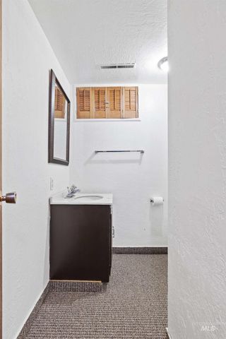 1436 Holly Dr, Twin Falls, ID 83301