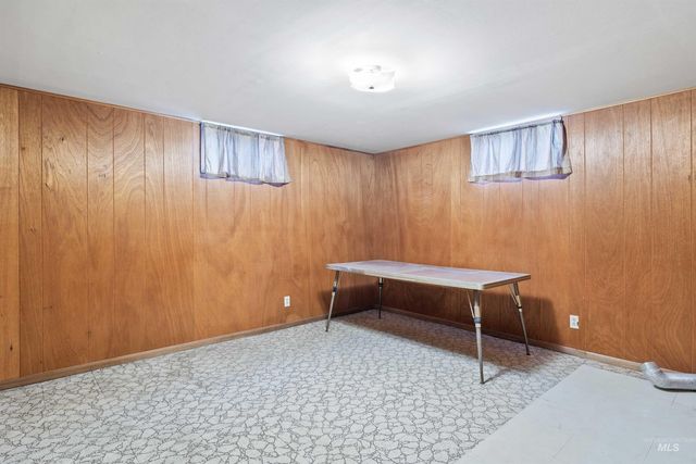 1436 Holly Dr, Twin Falls, ID 83301