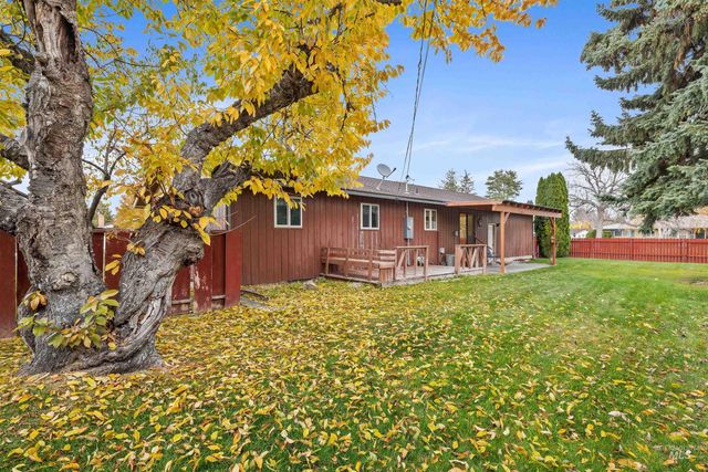 1436 Holly Dr, Twin Falls, ID 83301