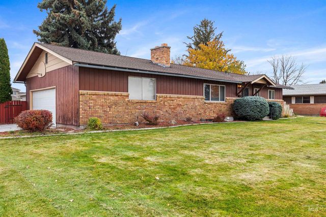 1436 Holly Dr, Twin Falls, ID 83301
