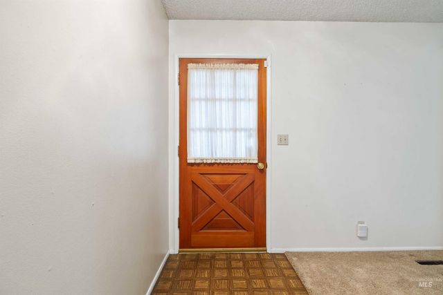 1436 Holly Dr, Twin Falls, ID 83301