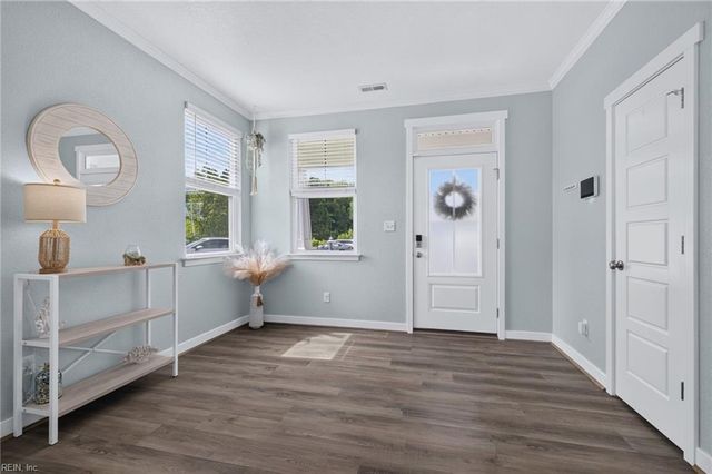 201 Ians WAY, Chesapeake, VA 23320