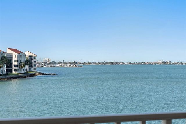 5281 ISLA KEY BOULEVARD S 207, St Petersburg, FL 33715