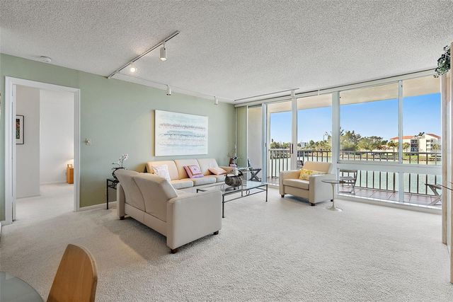 5281 ISLA KEY BOULEVARD S 207, St Petersburg, FL 33715