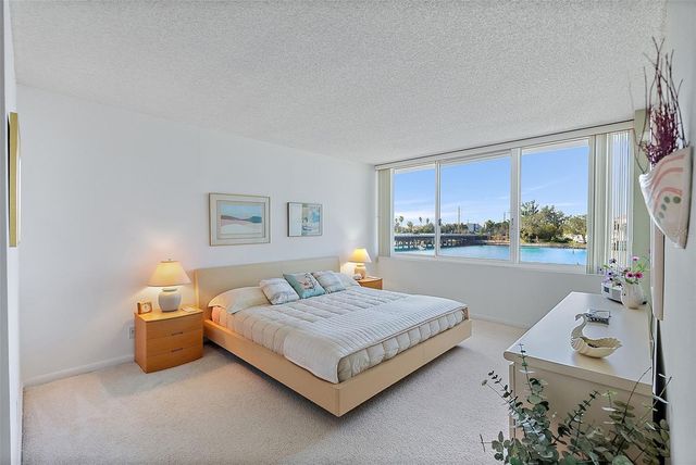 5281 ISLA KEY BOULEVARD S 207, St Petersburg, FL 33715