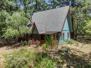 291 Crest Drive, Cave Junction, OR 97523