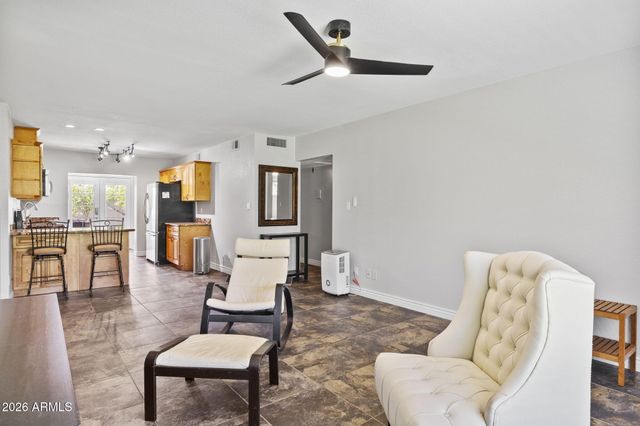 7141 N 16TH Street 7, Phoenix, AZ 85020