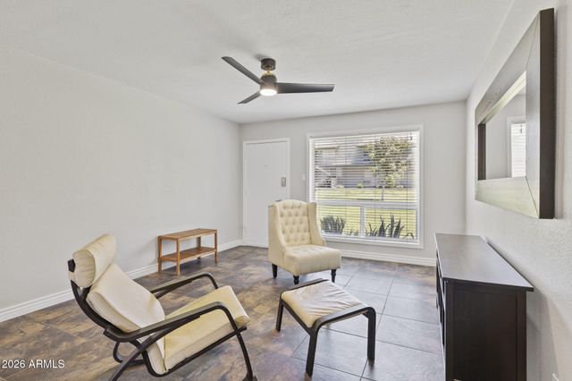 7141 N 16TH Street 7, Phoenix, AZ 85020