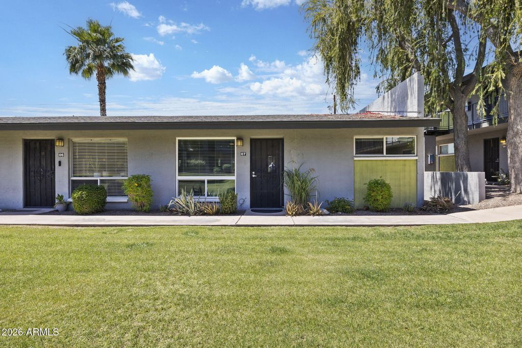 7141 N 16TH Street 7, Phoenix, AZ 85020