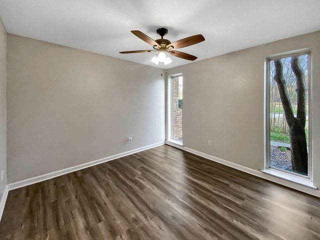 706 S Diamondhead Boulevard, Crosby, TX 77532