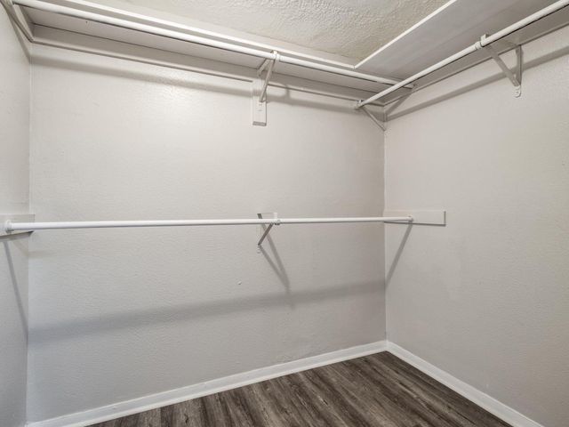 706 S Diamondhead Boulevard, Crosby, TX 77532