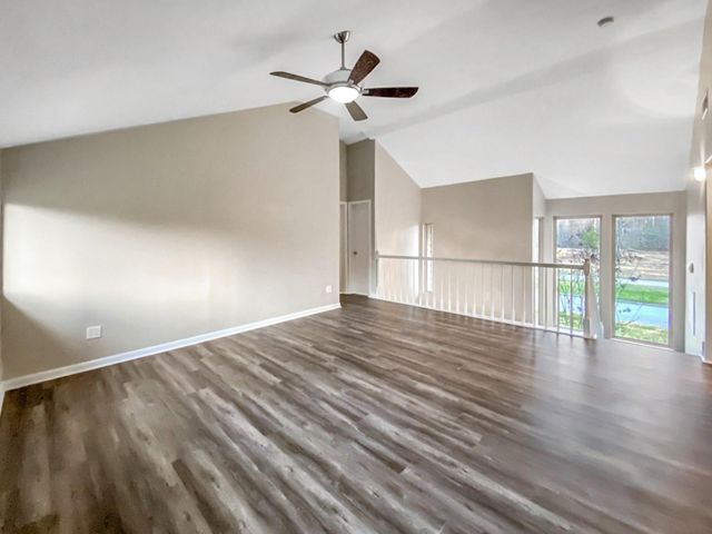 706 S Diamondhead Boulevard, Crosby, TX 77532