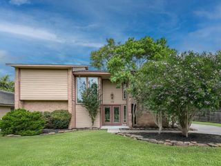 706 S Diamondhead Boulevard, Crosby, TX 77532