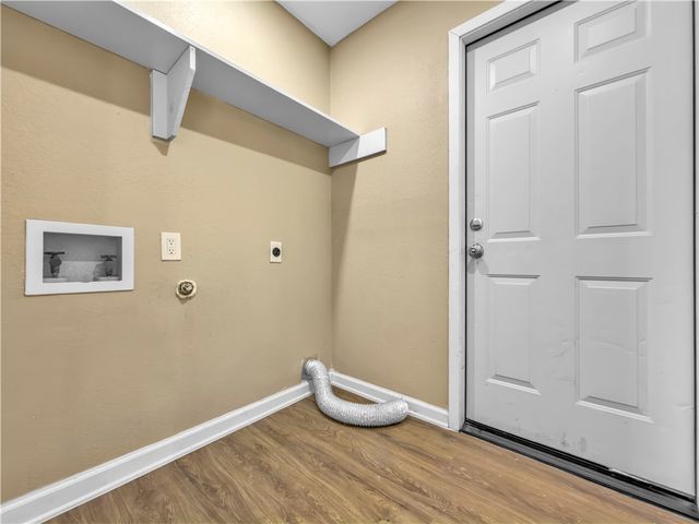 5705 Crest Pebble Dr, Corpus Christi, TX 78415